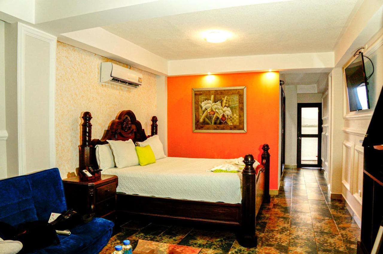Hotel Mi Paraiso Rio Dulce Castillo de San Felipe Buitenkant foto